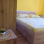 In Kampor Mit Privatparkplatz By Interhome Apartmán Rab Town