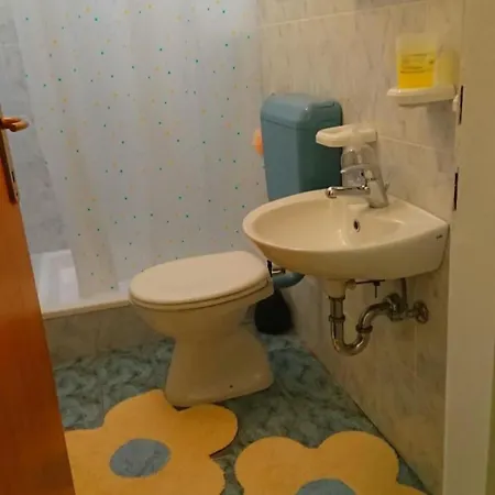 Apartment In Kampor Mit Privatparkplatz By Interhome