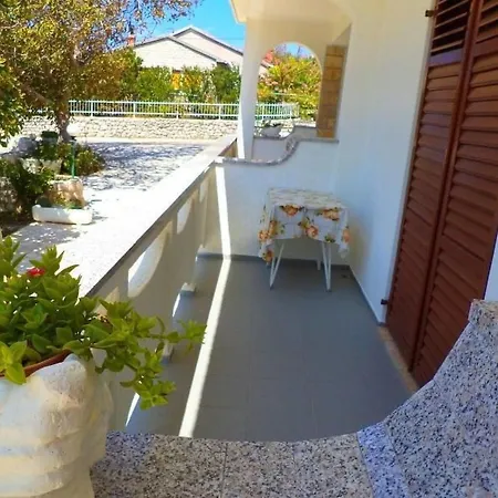 In Kampor Mit Privatparkplatz By Interhome Apartment *