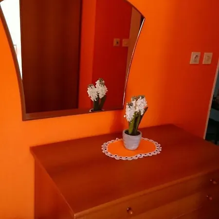 In Kampor Mit Privatparkplatz By Interhome * Rab Town